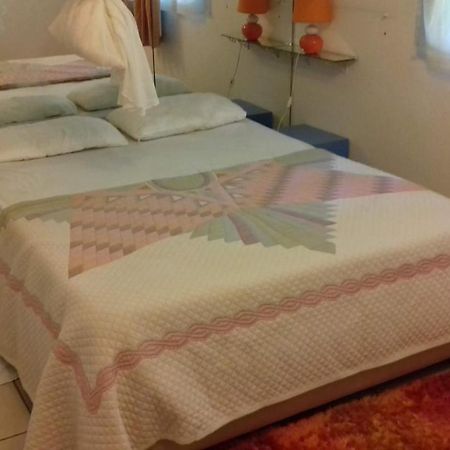 Appartement T2 Meuble Tout Confort Le Gosier  Kültér fotó